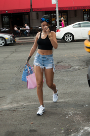 rihanna (4).jpg