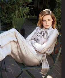 Zoey-Deutch--Harpers-Bazaar-Magazine-2016--01.jpg