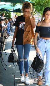 hailey-baldwin-and-madison-beer-out-in-west-hollywood-08-08-2016_15.jpg