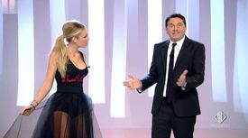 Ilary Blasi - Le Iene Show (29-10-2013)_frame_8.jpg