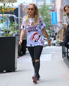 ritaora170816BZNimage12.jpg