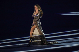 giseleb060816BZNimage104.jpg