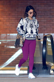 vanessah290816BZNimage5.jpg
