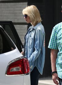 tswift31290816BZNimage50.jpg