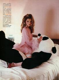 kate_moss_glamour_france_1992_07.jpg