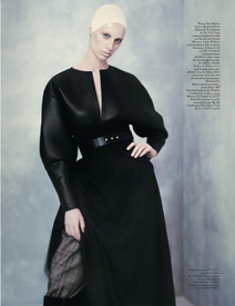 10-LILI_SUMNER_VOGUE_UKRAINE_SEPTEMBER_2016_BAUD_POSTMA-10.jpg
