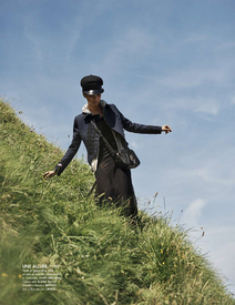 22-LINEISY_MONTERO_ELLE_FRANCE_AUGUST_2016_STEVEN_PAN-26.jpg