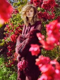 Rosie-Tupper-Fashion-Editorial06.jpg