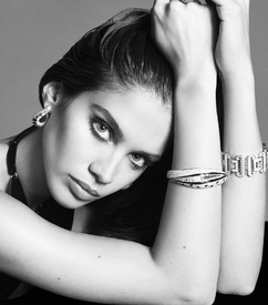 05-ELLE-US-September-2016-Sara-Sampaio-by-Terry-Tsiolis.jpg