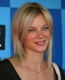 Amy_Smart_Electric_010.jpg