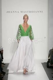 71891081Joanna_Mastroianni_Spring_2007__Runway.jpg