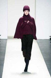 Oscar_de_la_Renta_FW03-01.jpg