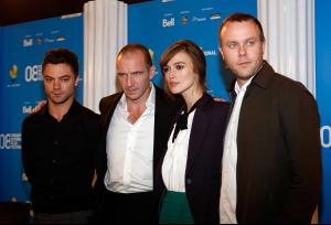 22779_Celebutopia_Keira_Knightley_The_Dutchess_press_conference_during_the_2008_Toronto_International_Film_Festival_13_122_899lo.jpg