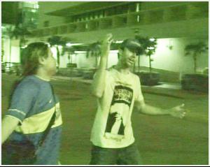 post-13213-1222558836_thumb.jpg