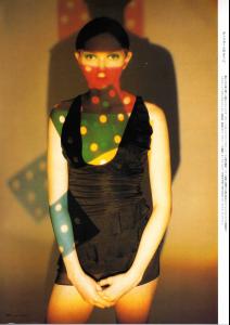 56698_Vogue_Nippon_Mar03_Lollipop_5110_122_467lo.jpg