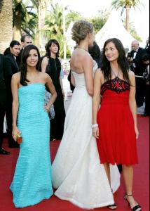 eva_longoria_net_starwars3premiere_2005may15_19.jpg