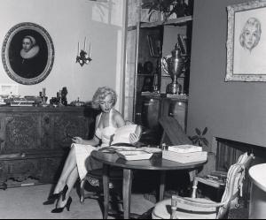 arch_digest_monroe__s_home_1_.jpg