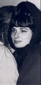 Jackie_Kennedy_admirers.JPG