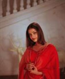 th_Aishwarya_Rai_by_Dominik_Gigler.jpg