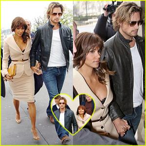 halle_berry_gabriel_aubry_holding_hands.jpg