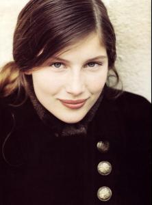 LaetitiaCasta_02.jpg