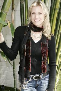 38147_katherinekellylang006kf2_122_421lo.jpg