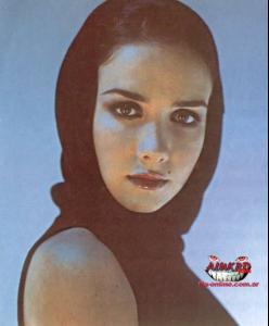 33509_005NataliaOreiro_AlukrdScans.jpg