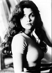 sherilyn_fenn_3.jpg