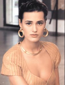 yas_grossebijoux90ss4.jpg