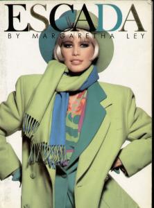 94922_Escada_Claudia_Schiffer318281.jpg