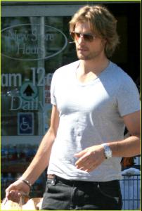halle_berry_grocery_shopping_02.jpg