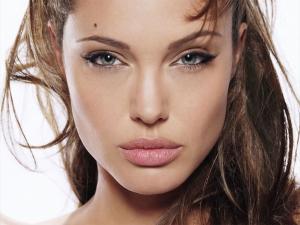 AngelinaJolie-49420.jpg