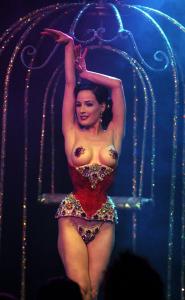 54079_Dita08_122_575lo.jpg