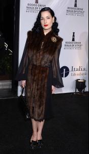 06740_rodeo_drive_walk_of_style_122_403lo.jpg