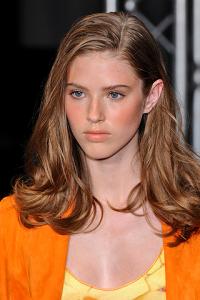 taryn_house_of_holland_ss09_de.jpg