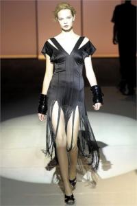 Mina_ALberta_Ferretti_ss_09.jpg