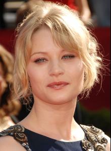 Emilie_de_Ravin___60th_Annual_Primetime_Emmy_Awards___Arrivals__Los_Angeles__Sept_21st__6_.jpg