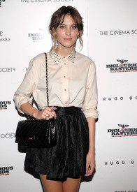 Alexa_Chung_celebutopia_net_535.jpg