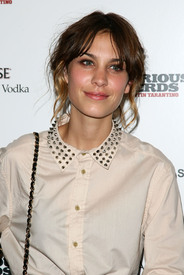 Alexa_Chung_celebutopia_net_677.jpg