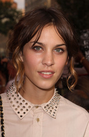 Alexa_Chung_celebutopia_net_792.jpg