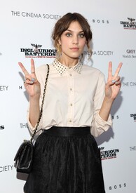 32266-alexa-chung-at-the-cinema-society-and-hugo-b.jpg