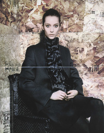 Akris_fw09_Alana_Alien_Sex_friend_2.jpg