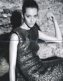 Akris_fw09_Alana_Alien_Sex_friend_6.jpg
