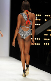 LFW_Issa_SS_2010_07.jpg