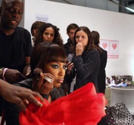 Issa_London_Fashion_Week_Spring_Summer_2010_12.jpg
