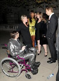 Naomi_Campbell_attends_the_opening_night_of_the_SHOWStudio_exhibition_03.jpg