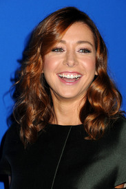 celebrity_paradise.com_TheElder_AlysonHannigan9.jpg