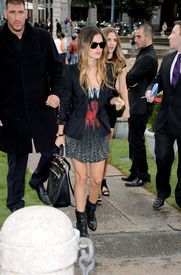 RachelBilson_RobertoCavalliFS_MilanFashionWeek_270910_001.jpg