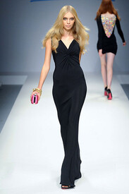 ENRICO-_COVERI-_SPRING-2011-_RTW-_PODIUM-037_runway.jpg