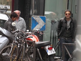 Halle Berry and Olivier Martinez in Paris 28.09.2010_02.jpg